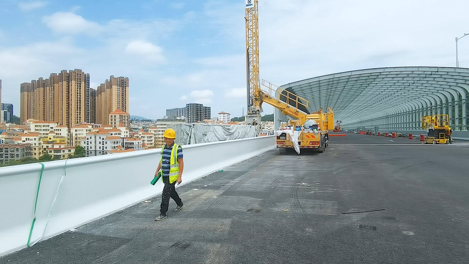 公路橋梁防護欄防腐防護工程輥涂工藝 廣田涂料路橋防護體系一體化